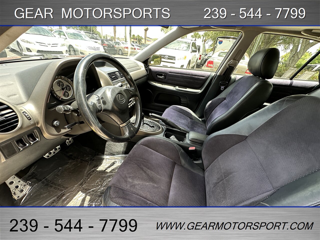 2001 Lexus IS 300 - Photo 12 - Estero, FL 33928