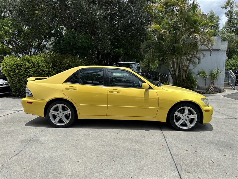 2001 Lexus IS 300  
