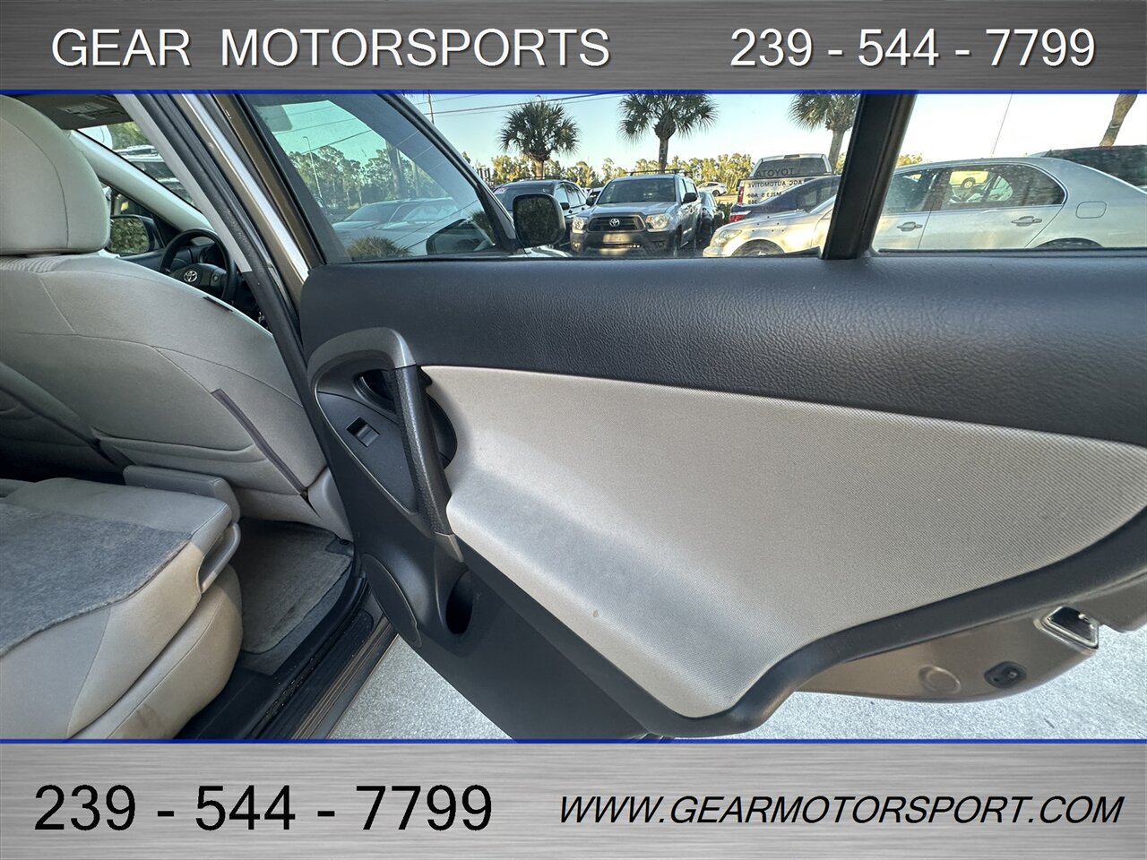 2010 Toyota RAV4 4WD 2.5L - Photo 5 - Estero, FL 33928