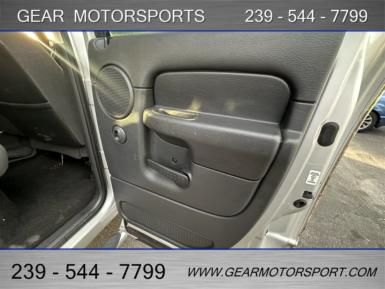 2005 Dodge Ram 1500 SLT Crew Cab 4WD 4.7L V8   - Photo 15 - Estero, FL 33928