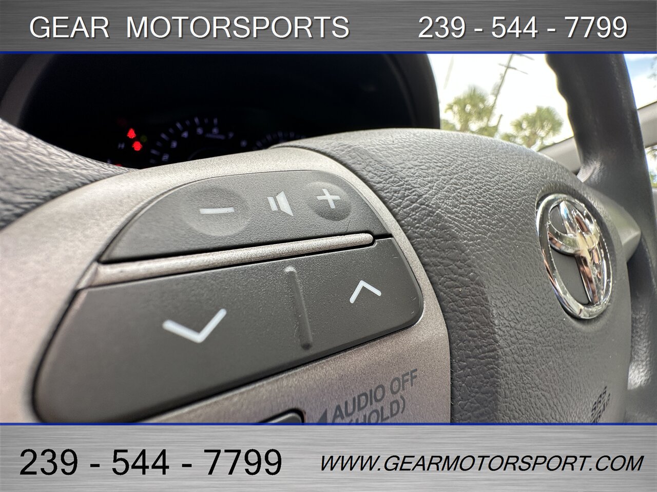 2010 Toyota Camry LE   - Photo 21 - Estero, FL 33928