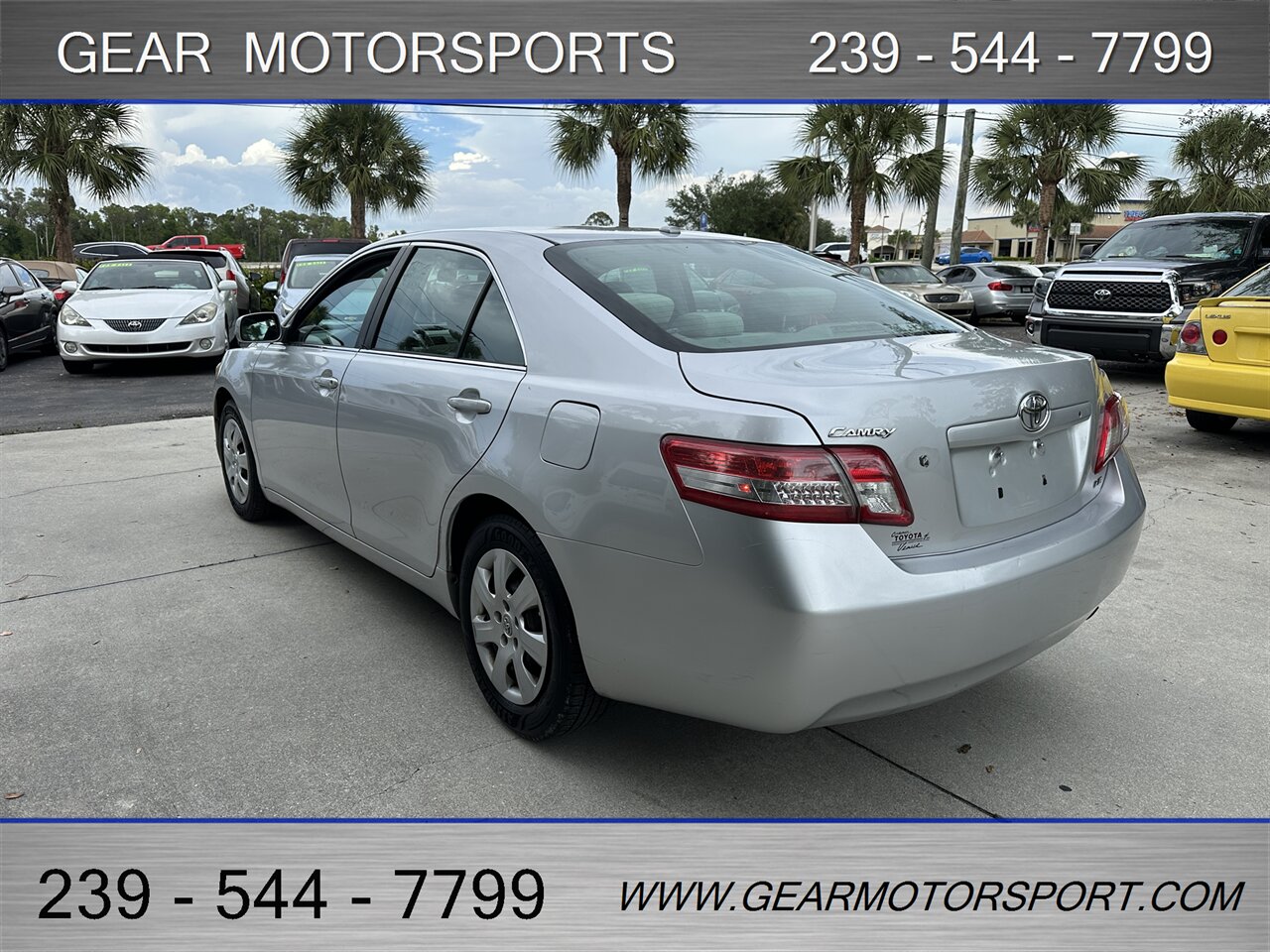 2010 Toyota Camry LE   - Photo 8 - Estero, FL 33928