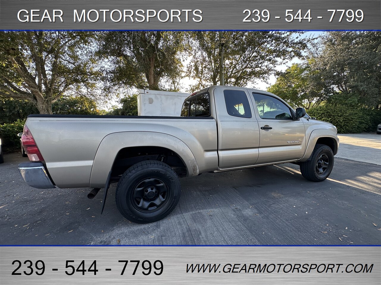 2005 Toyota Tacoma PreRunner V6 4dr Access Cab 4.0L - Photo 4 - Estero, FL 33928