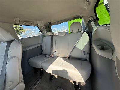 2013 Toyota Sienna XLE 7-Passenger   - Photo 20 - Albany, OR 97322