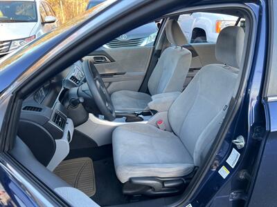 2013 Honda Accord LX   - Photo 8 - North Reading, MA 01864