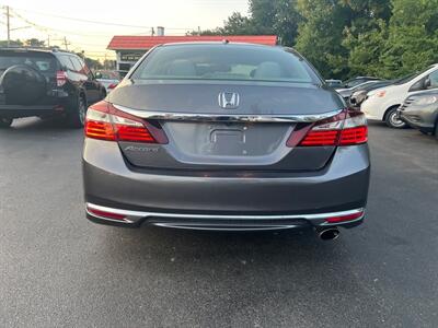 2017 Honda Accord EX   - Photo 4 - North Reading, MA 01864