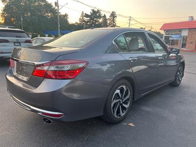 2017 Honda Accord EX   - Photo 8 - North Reading, MA 01864