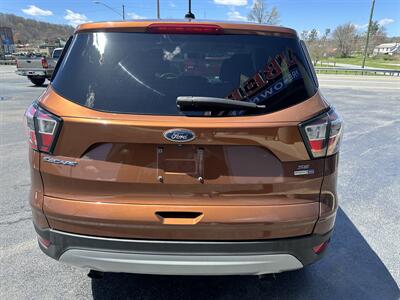 2017 Ford Escape SE   - Photo 3 - Princeton, WV 24740