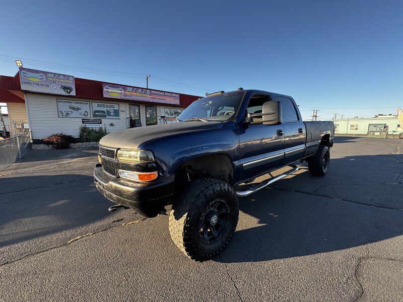 2002 Chevrolet Silverado 2500 LS  HD - Photo 1 - Moses Lake, WA 98837