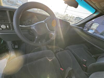 2002 Chevrolet Silverado 2500 LS HD - Photo 5 - Moses Lake, WA 98837