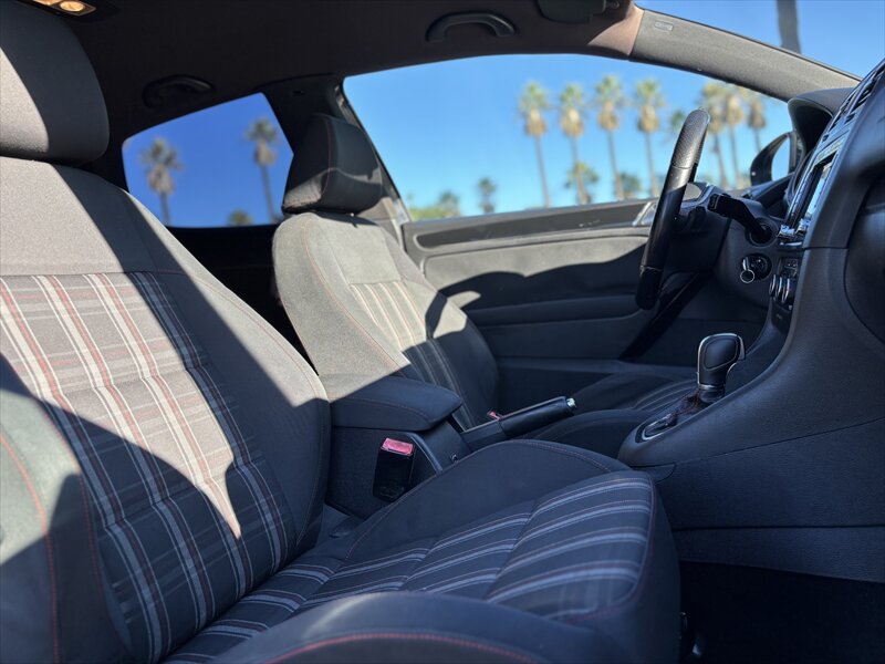 2013 Volkswagen GTI Base PZEV - Photo 22 - Fullerton, CA 92833-4276