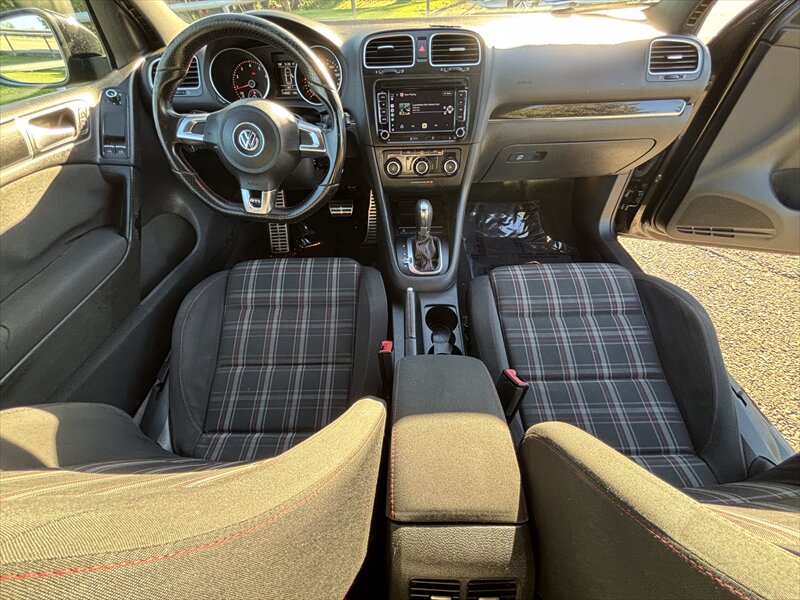 2013 Volkswagen GTI Base PZEV - Photo 20 - Fullerton, CA 92833-4276