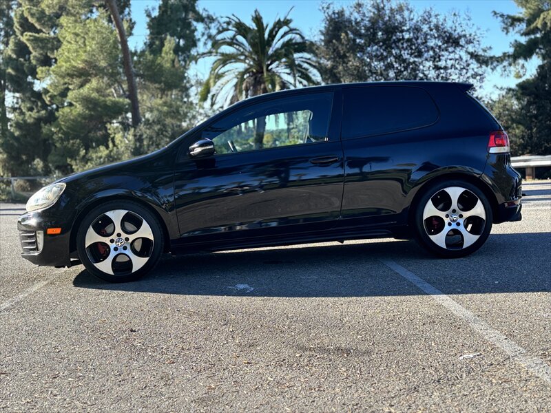 2013 Volkswagen GTI Base PZEV - Photo 3 - Fullerton, CA 92833-4276