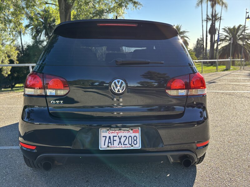 2013 Volkswagen GTI Base PZEV - Photo 4 - Fullerton, CA 92833-4276