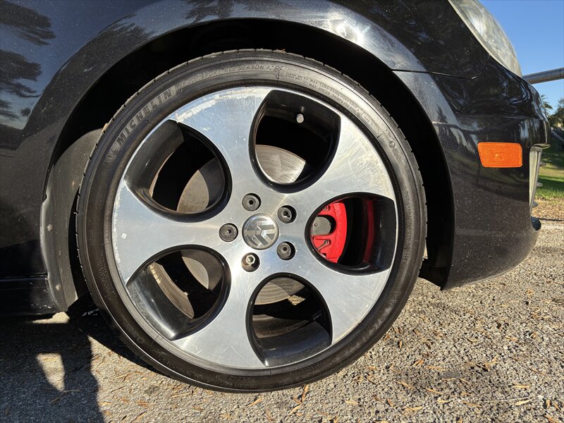 2013 Volkswagen GTI Base PZEV - Photo 13 - Fullerton, CA 92833-4276