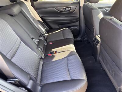 2018 Nissan Rogue SV   - Photo 18 - Fullerton, CA 92833-4276