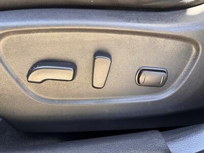 2018 Nissan Rogue SV   - Photo 23 - Fullerton, CA 92833-4276