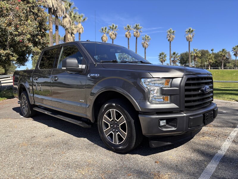 2017 Ford F-150 XLT - Photo 5 - Fullerton, CA 92833-4276