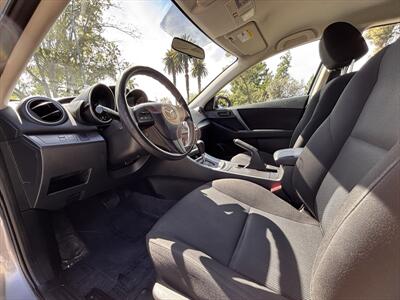 2011 Mazda Mazda3 i Sport   - Photo 13 - Fullerton, CA 92833-4276