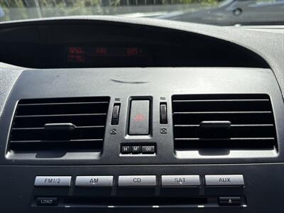 2011 Mazda Mazda3 i Sport   - Photo 26 - Fullerton, CA 92833-4276