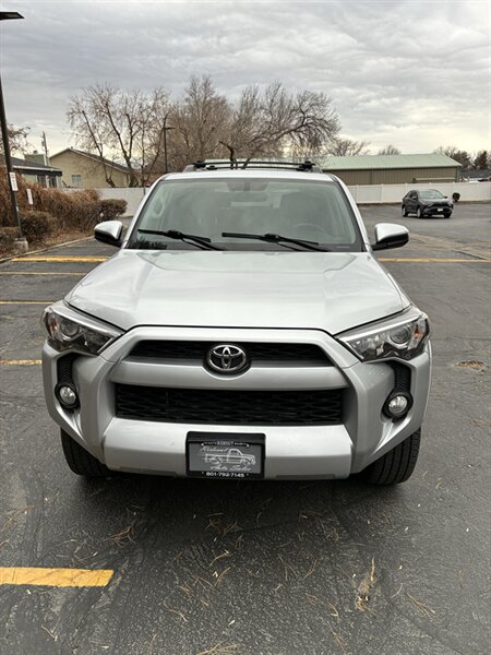 2019 Toyota 4Runner SR5   - Photo 1 - Midvale, UT 84047