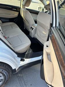 2017 Subaru Outback 3.6R Limited - Photo 5 - Midvale, UT 84047