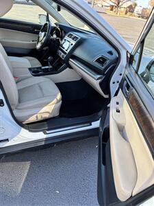 2017 Subaru Outback 3.6R Limited - Photo 6 - Midvale, UT 84047