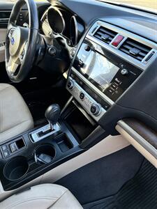 2017 Subaru Outback 3.6R Limited - Photo 7 - Midvale, UT 84047