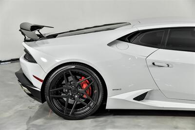 2015 Lamborghini Huracan LP 610-4- RECENT SERVICE- NEW TIRES   - Photo 13 - Joliet, IL 60435