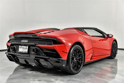 2021 Lamborghini Huracan EVO Spyder   - Photo 11 - Joliet, IL 60435