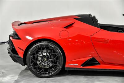 2021 Lamborghini Huracan EVO Spyder   - Photo 12 - Joliet, IL 60435