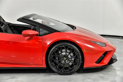 2021 Lamborghini Huracan EVO Spyder   - Photo 14 - Joliet, IL 60435