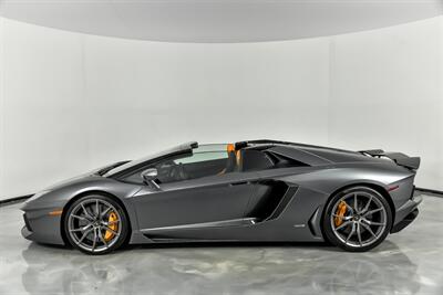 2015 Lamborghini Aventador LP 700-4 ROADSTER!   - Photo 9 - Joliet, IL 60435