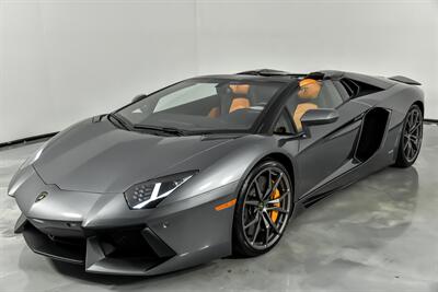 2015 Lamborghini Aventador LP 700-4 ROADSTER!   - Photo 7 - Joliet, IL 60435