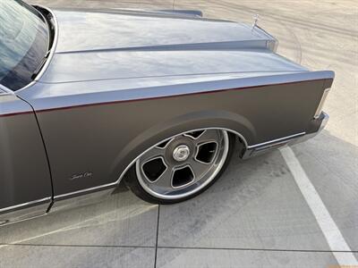 1988 Lincoln Town Car Cartier - Photo 24 - Statesville, NC 28677