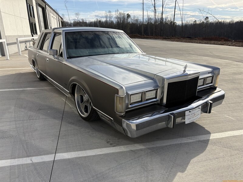 1988 Lincoln Town Car Cartier  