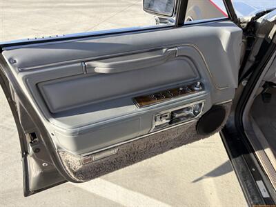 1988 Lincoln Town Car Cartier - Photo 62 - Statesville, NC 28677