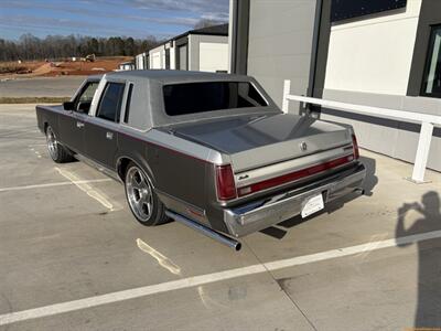 1988 Lincoln Town Car Cartier - Photo 13 - Statesville, NC 28677