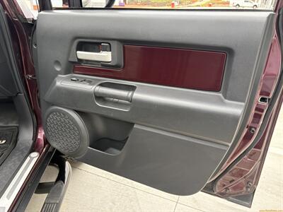 2007 Toyota FJ Cruiser Convertible   - Photo 71 - Statesville, NC 28677