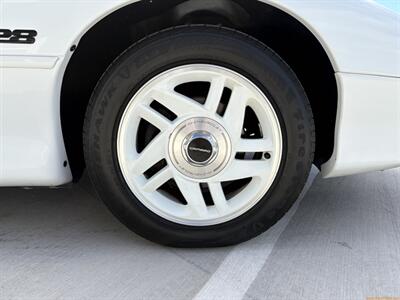 1994 Chevrolet Camaro Z28   - Photo 41 - Statesville, NC 28677