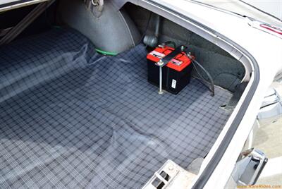 1962 Chrysler New Yorker Sedan   - Photo 44 - Statesville, NC 28677