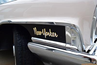 1962 Chrysler New Yorker Sedan   - Photo 28 - Statesville, NC 28677