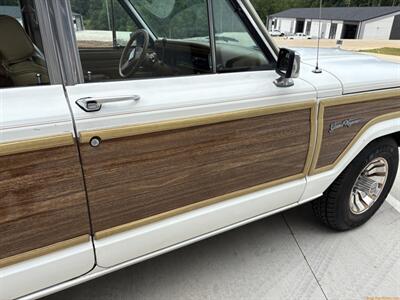 1988 Jeep Grand Wagoneer   - Photo 14 - Statesville, NC 28677