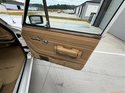 1988 Jeep Grand Wagoneer   - Photo 66 - Statesville, NC 28677