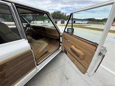1988 Jeep Grand Wagoneer   - Photo 65 - Statesville, NC 28677