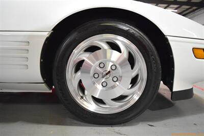 1993 Chevrolet Corvette   - Photo 35 - Mooresville, NC 28117