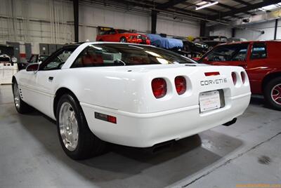 1993 Chevrolet Corvette   - Photo 3 - Mooresville, NC 28117