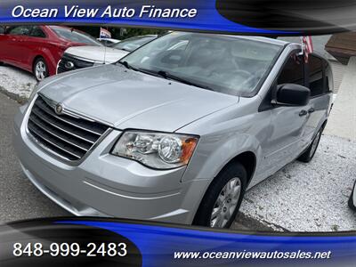 2008 Chrysler Town & Country LX  