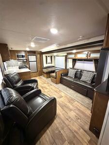2017 Forest River Wildwood 27RKSS   - Photo 2 - Albuquerque, NM 87105