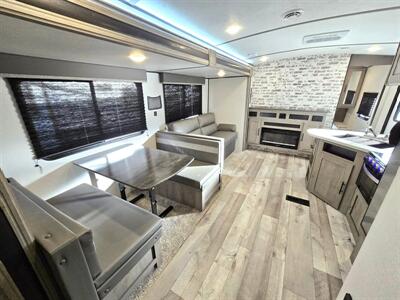 2021 Keystone Springdale SG301 TR   - Photo 2 - Albuquerque, NM 87105